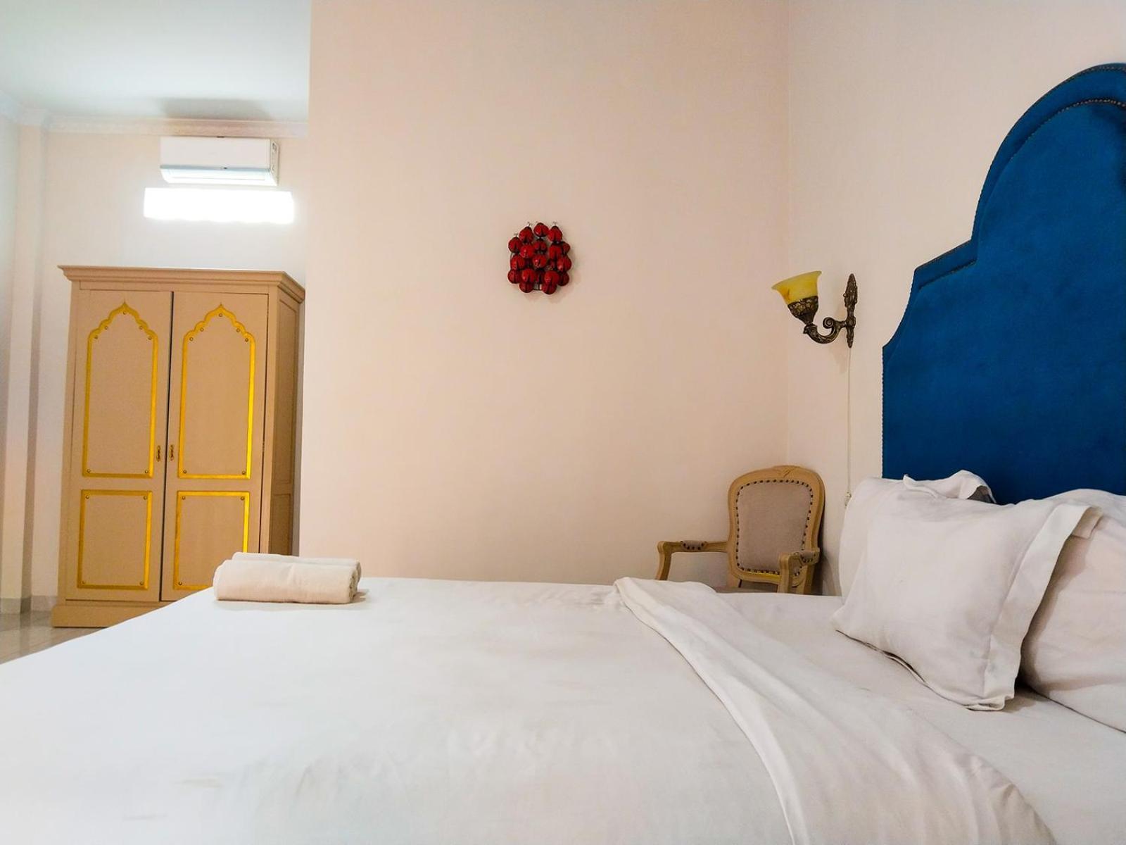 Hotel Grand Shaqilla Syariah Deli Tua Exteriér fotografie