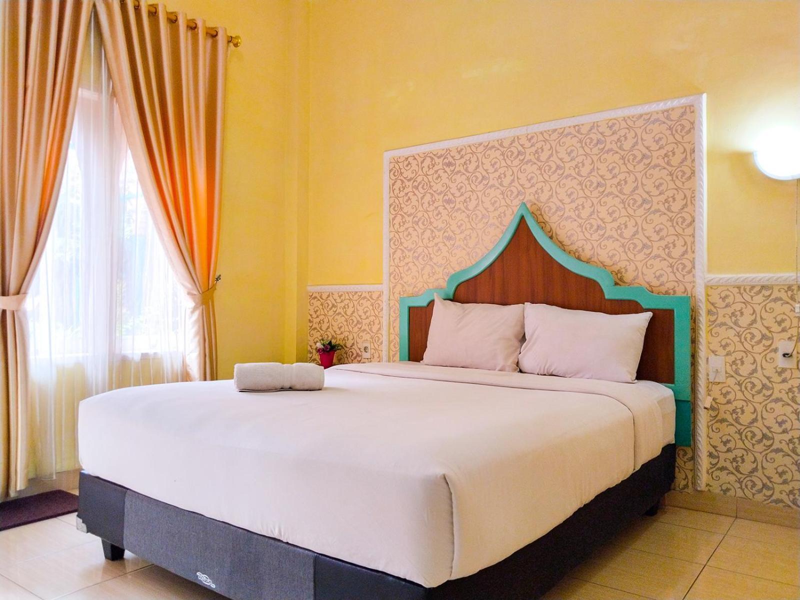 Hotel Grand Shaqilla Syariah Deli Tua Exteriér fotografie