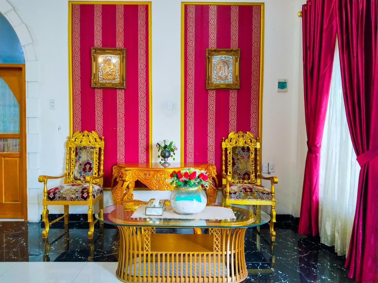 Hotel Grand Shaqilla Syariah Deli Tua Exteriér fotografie